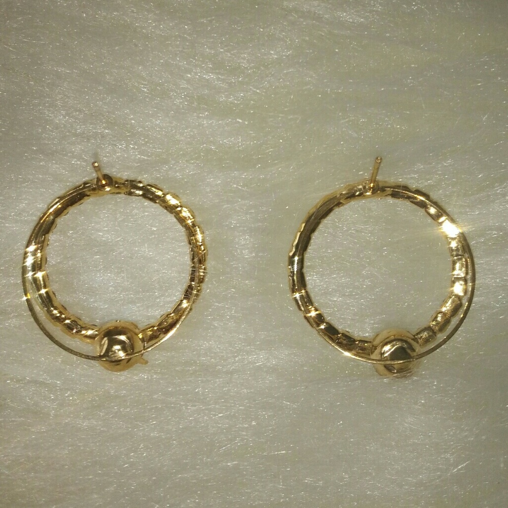 Earring - Picture 2 of 2